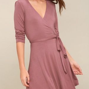 Lulu’s Twirly-Worthy Mauve Wrap Dress